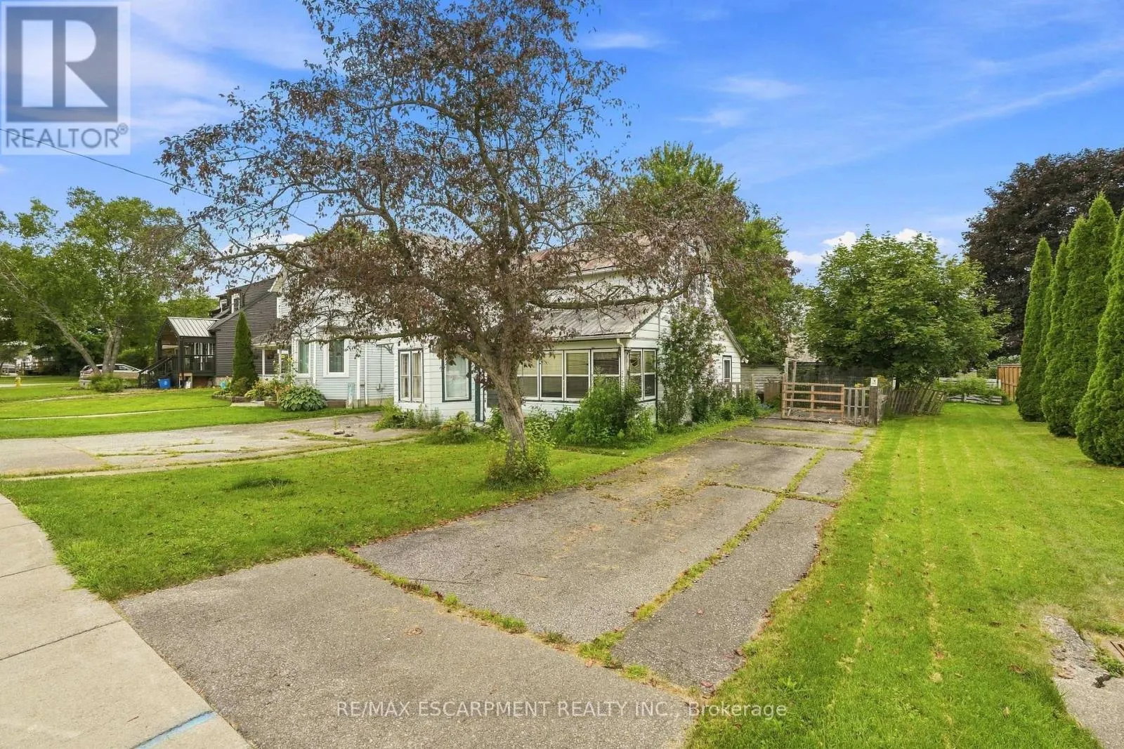 2023 MAIN STREET S