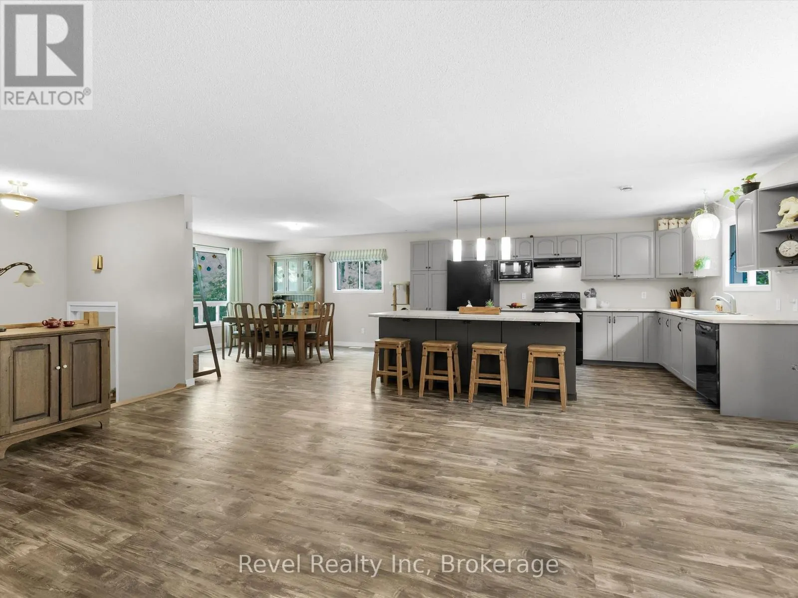 1326 ECHO LAKE ROAD