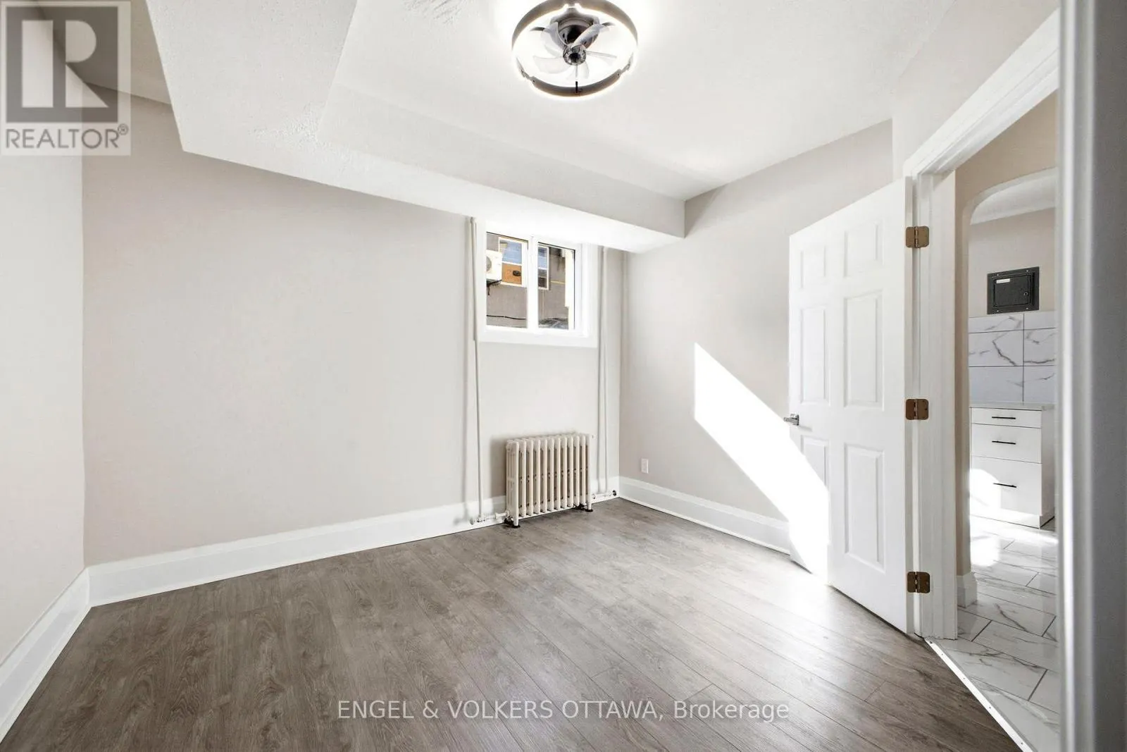 1 - 287 ST LAURENT BOULEVARD
