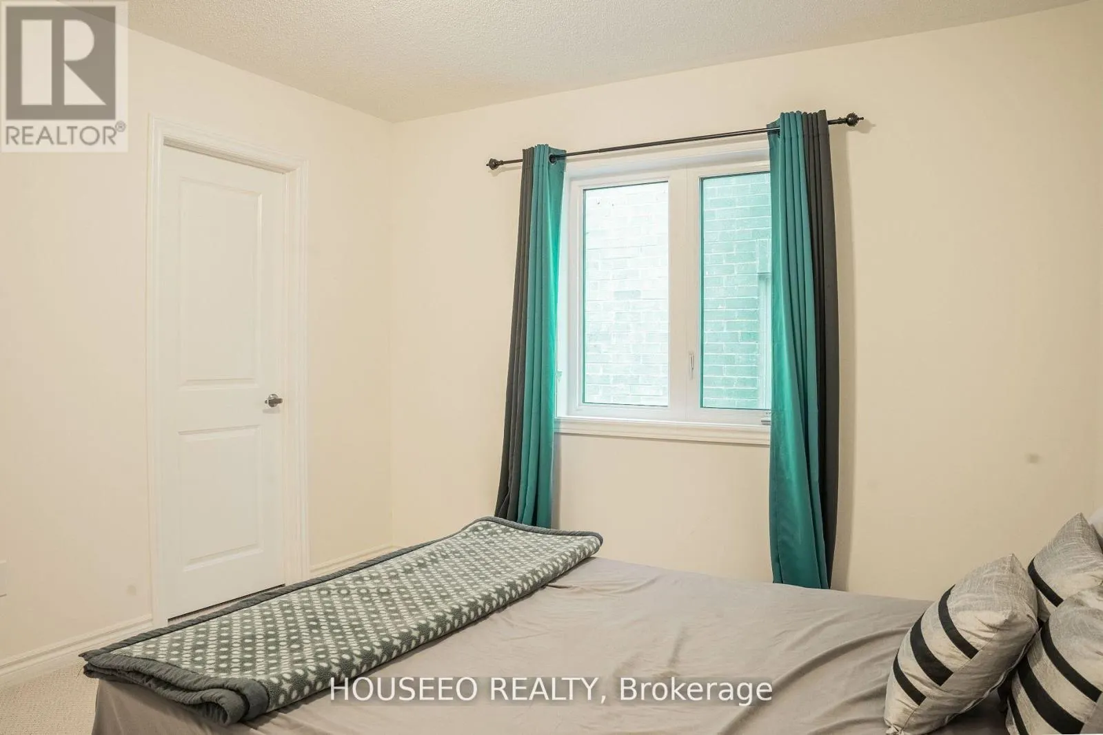 58 ORIOLE CRESCENT