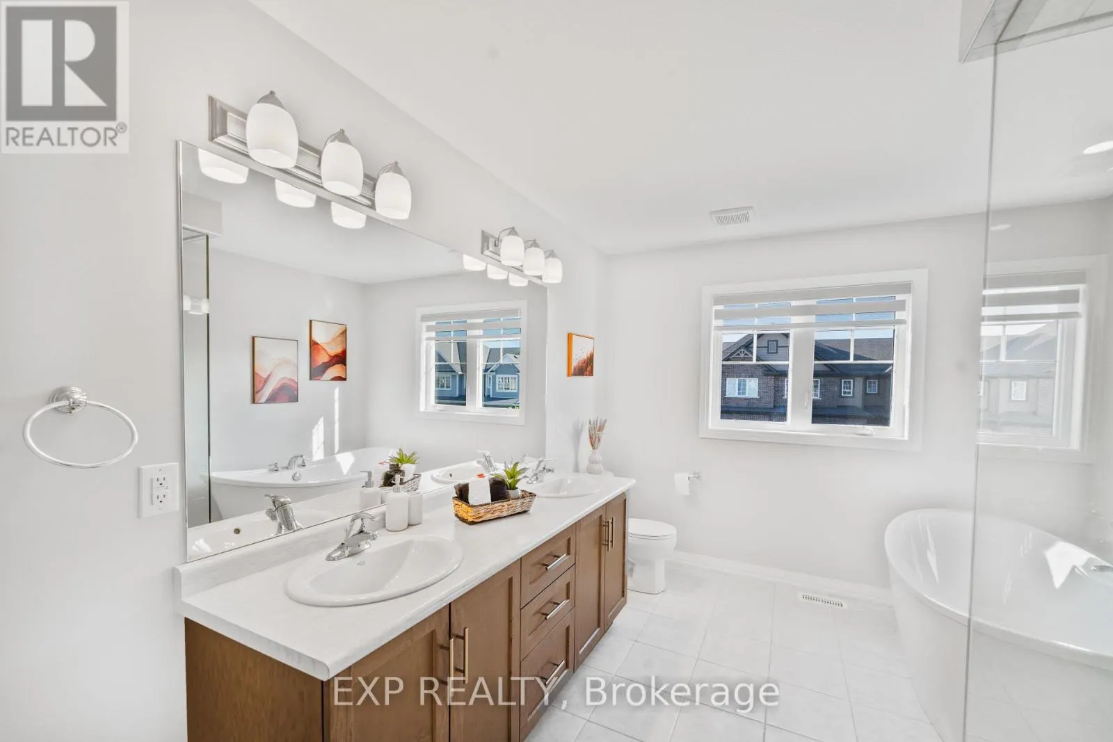 116 BUR OAK DRIVE