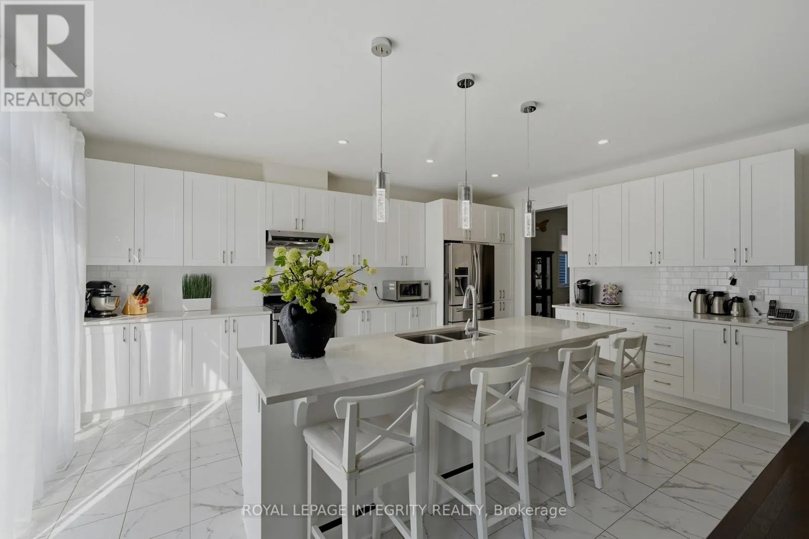 43 CENTO WAY