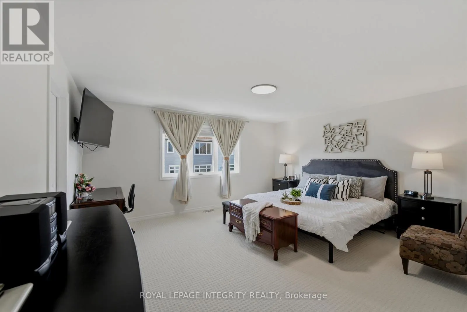 43 CENTO WAY