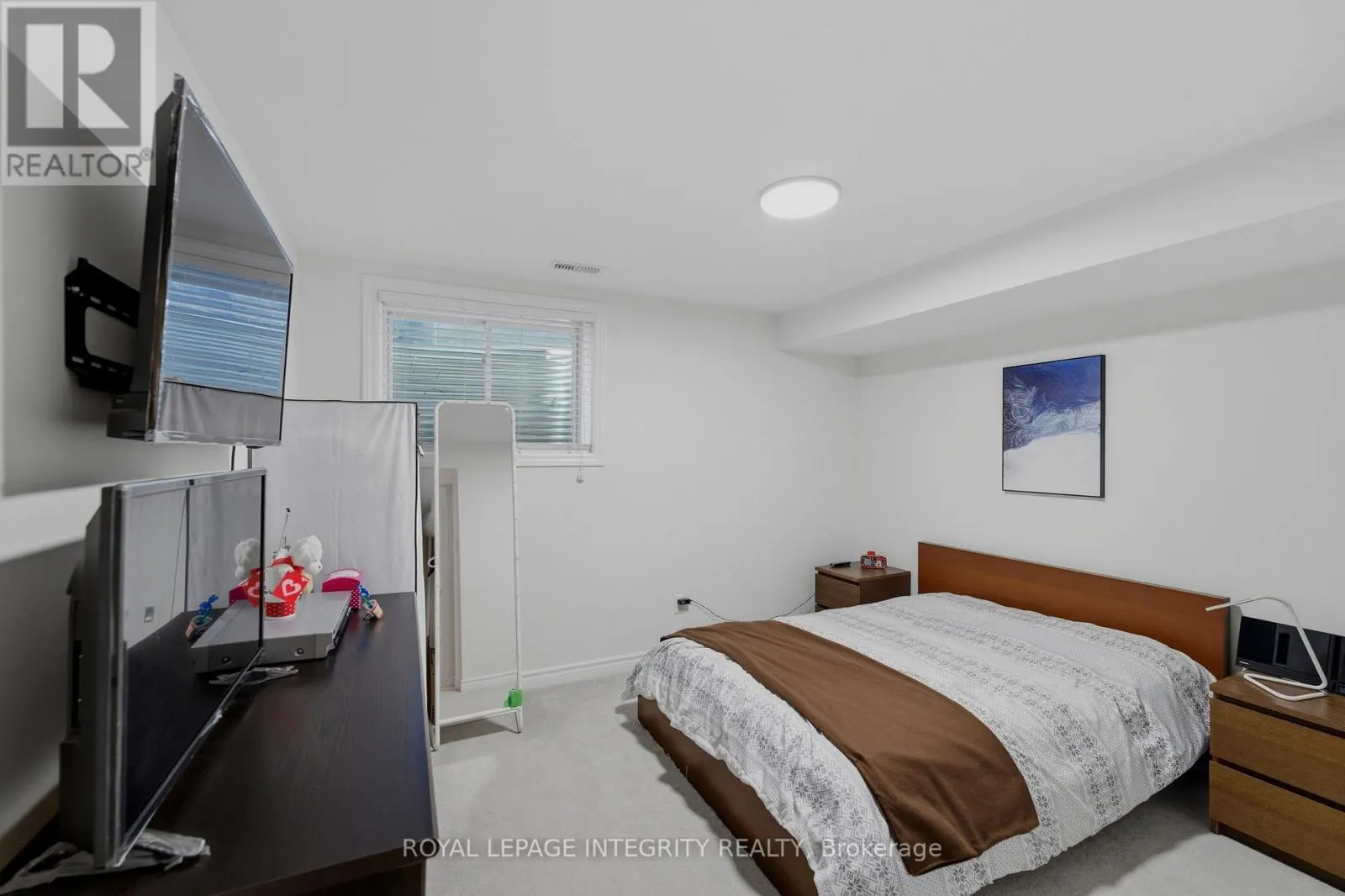 43 CENTO WAY