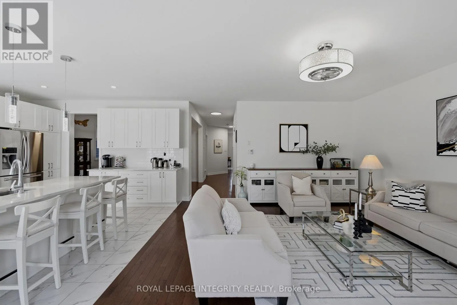 43 CENTO WAY