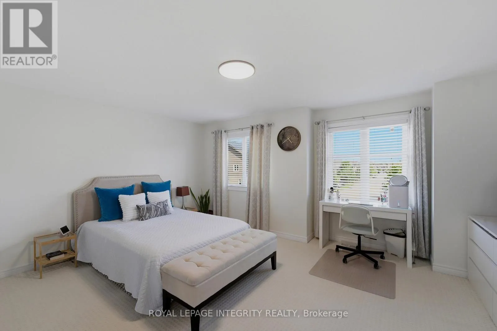 43 CENTO WAY