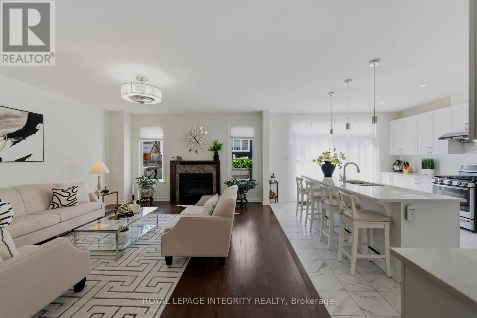 43 CENTO WAY