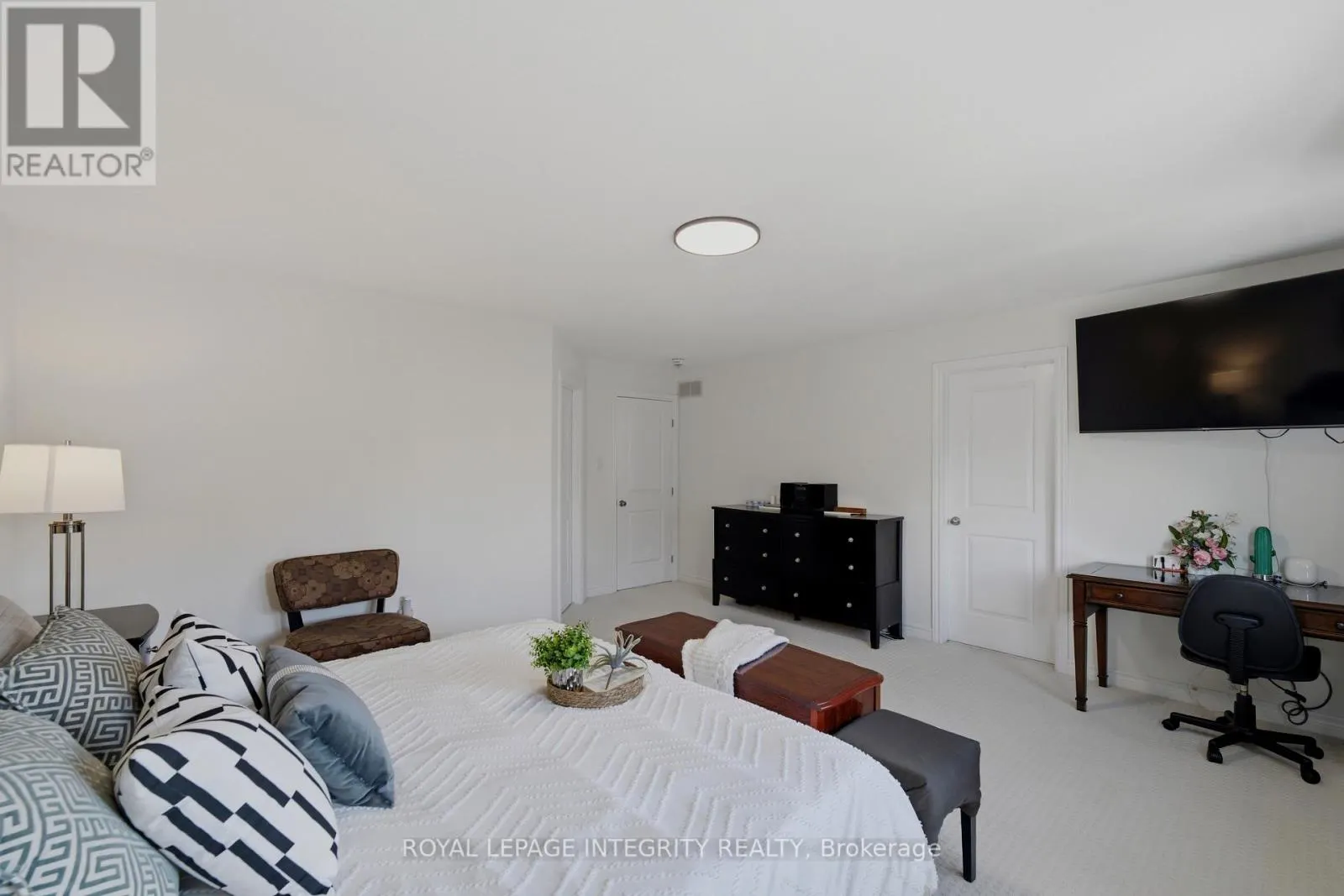 43 CENTO WAY