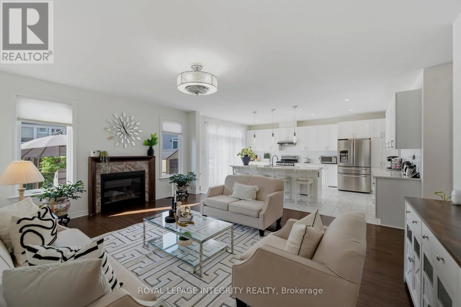 43 CENTO WAY