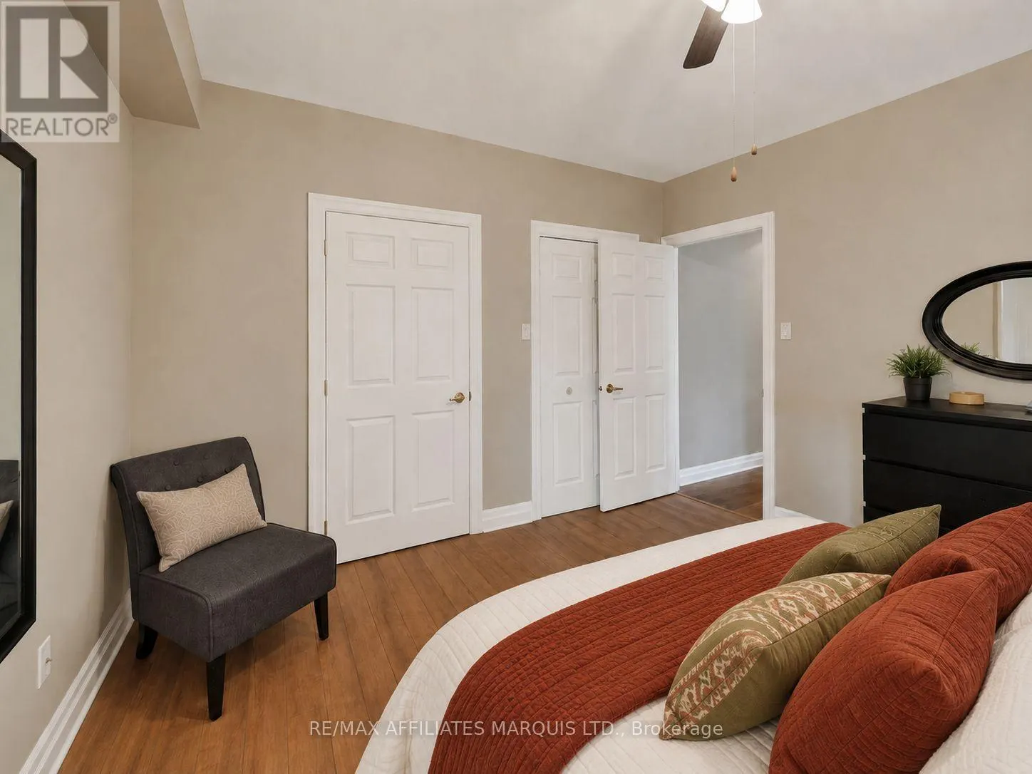402 - 341 WATER STREET W