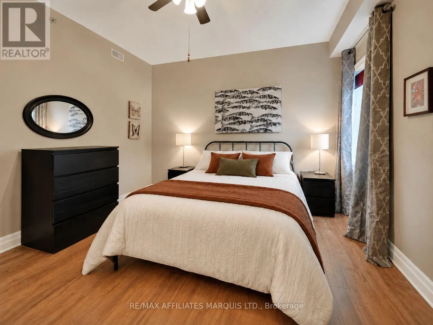 402 - 341 WATER STREET W