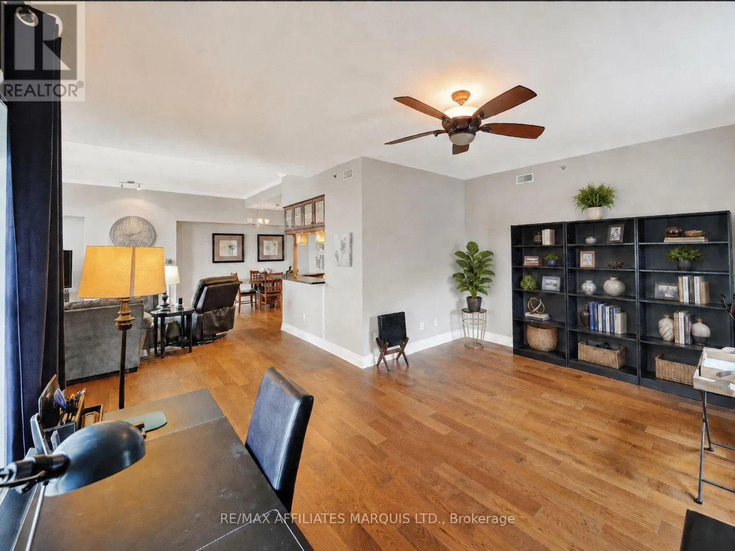 402 - 341 WATER STREET W