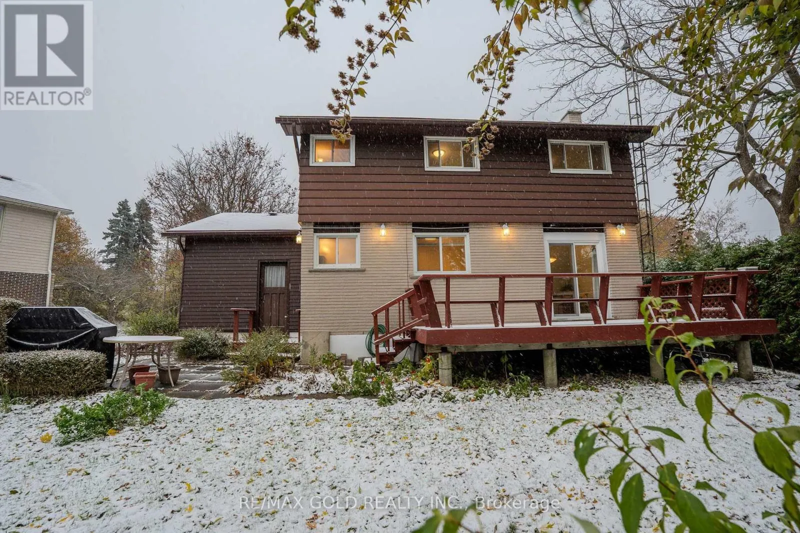 3 ST LAWRENCE PLACE