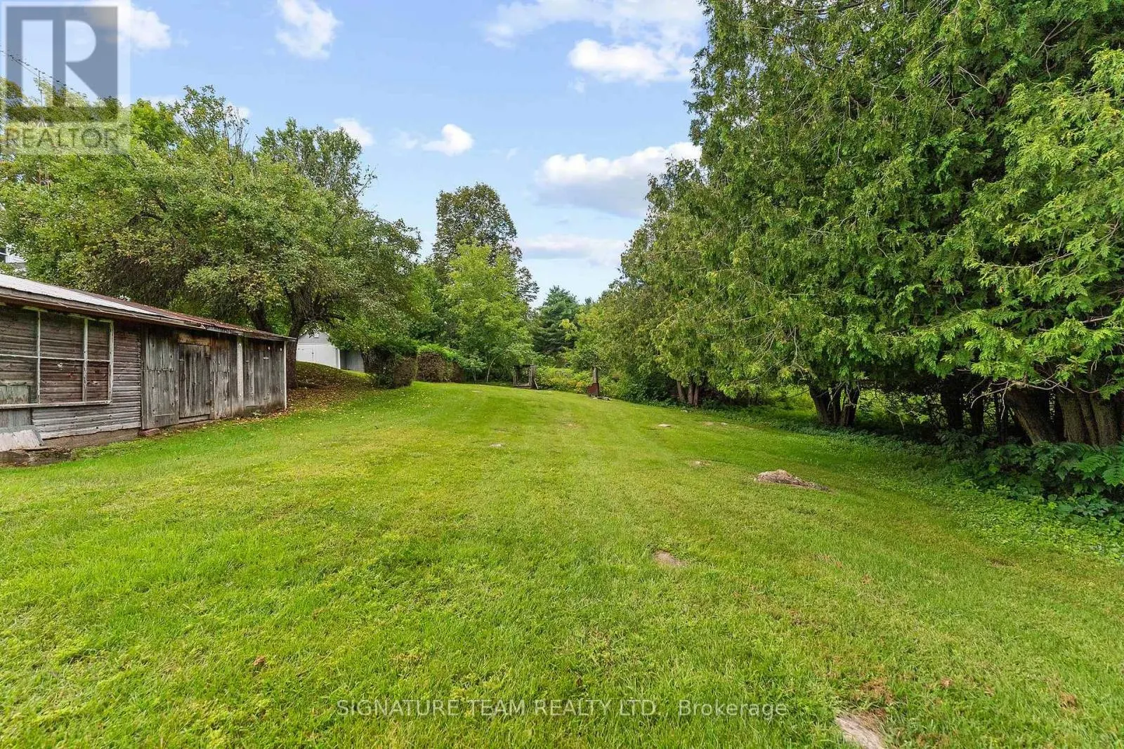 1208 AUGSBURG ROAD N