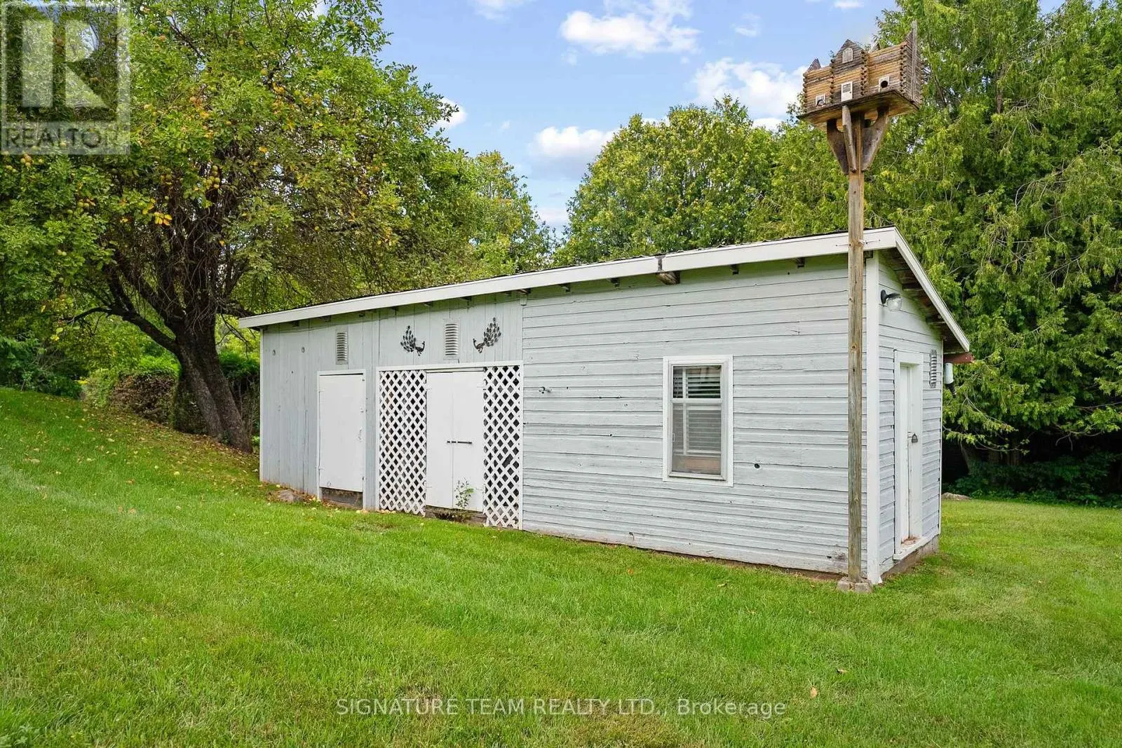 1208 AUGSBURG ROAD N