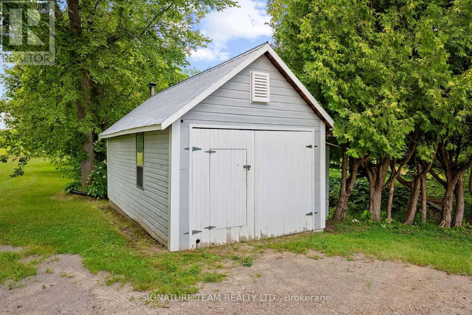 1208 AUGSBURG ROAD N