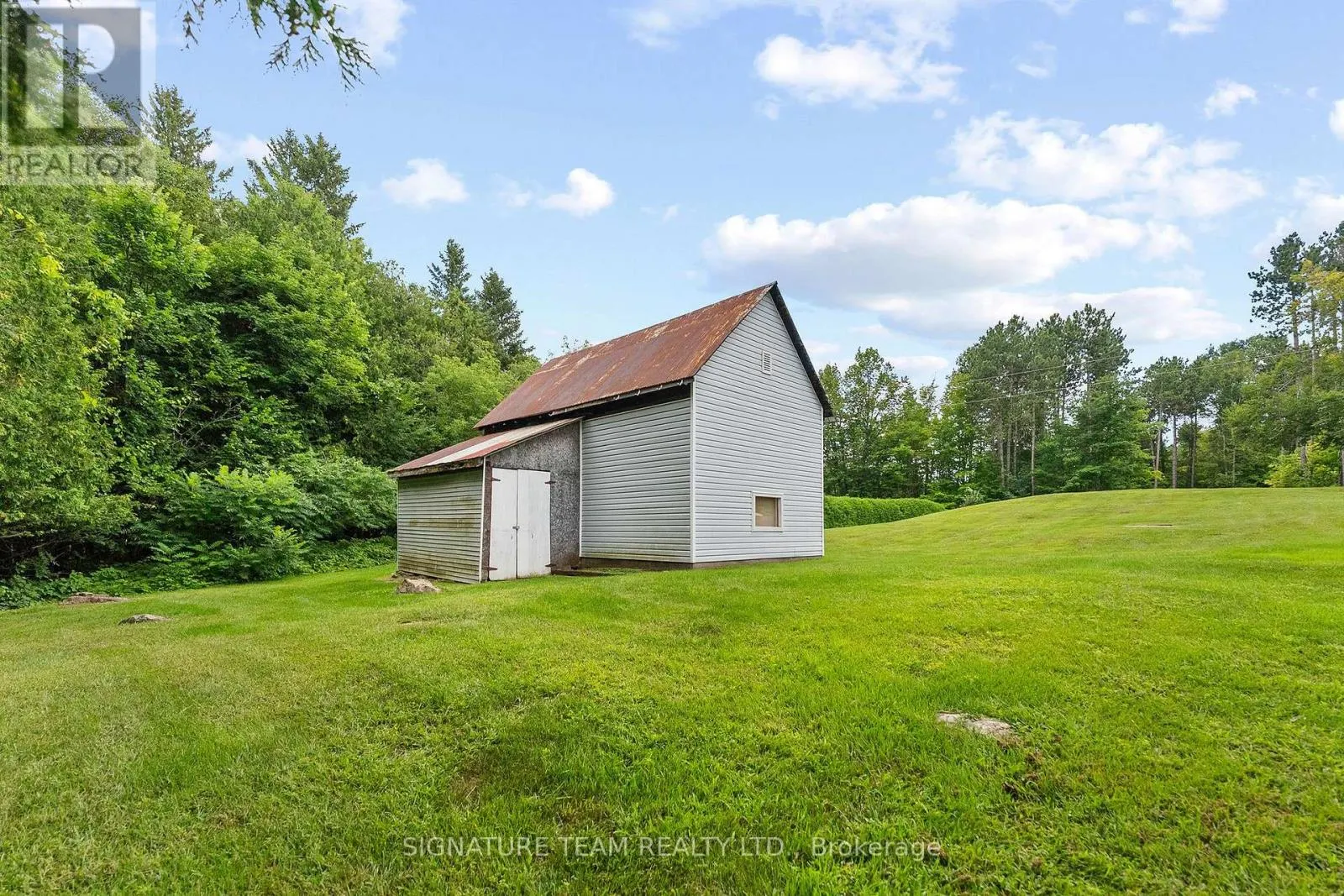 1208 AUGSBURG ROAD N