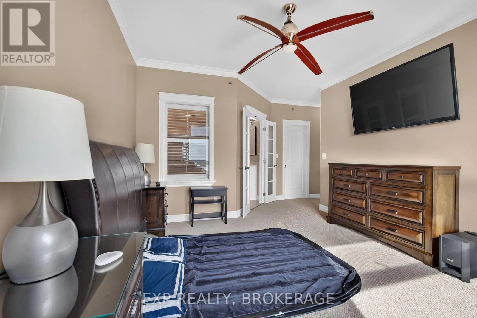 1802 - 15 ST ANDREW STREET #1802