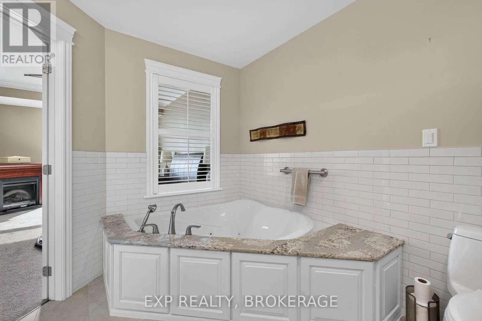 1802 - 15 ST ANDREW STREET #1802