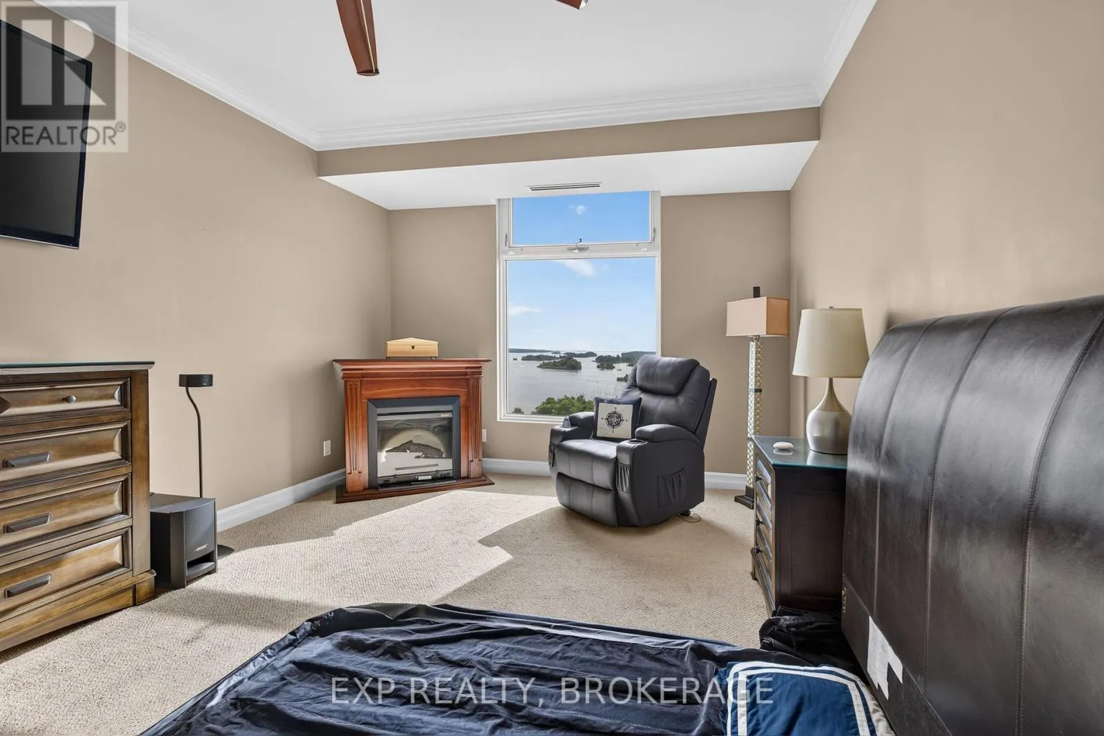 1802 - 15 ST ANDREW STREET #1802