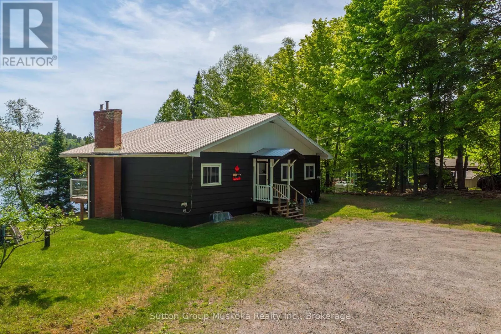 562 AND 568 EAST WASEOSA LAKE ROAD