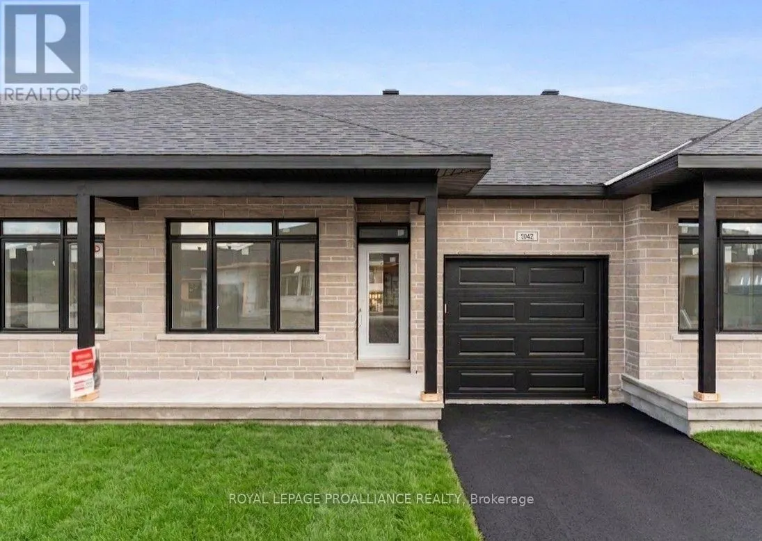 1042 TURNER DRIVE