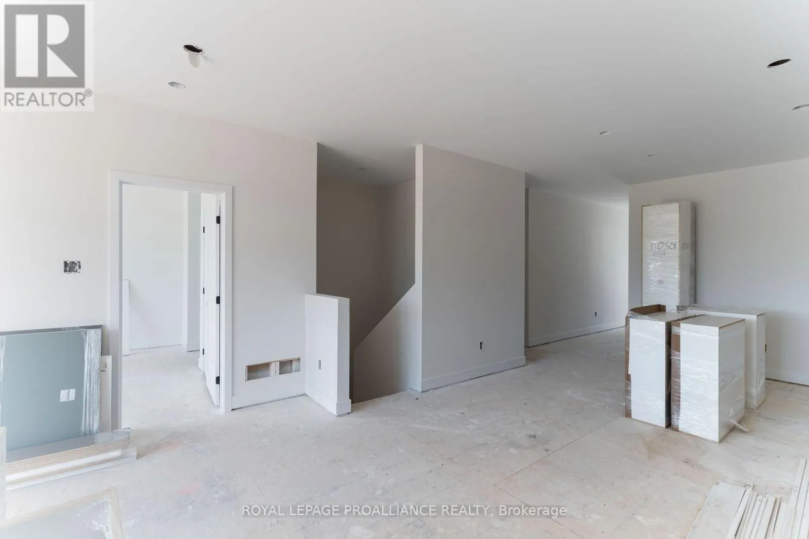 1042 TURNER DRIVE