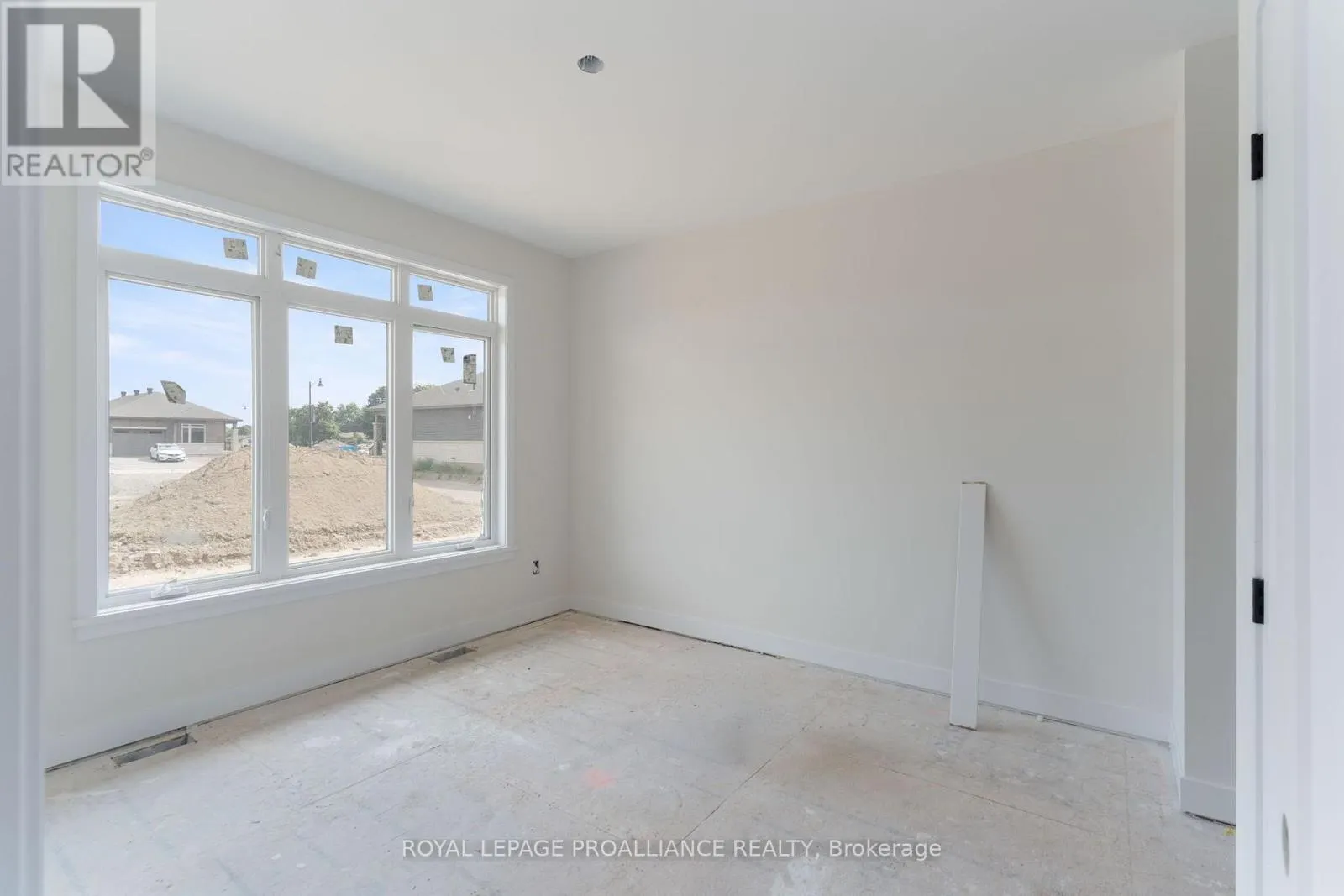 1042 TURNER DRIVE