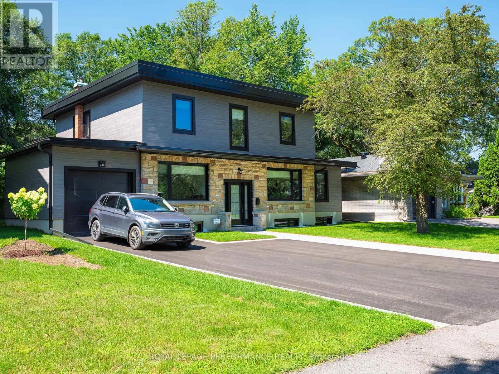 238 ISLAND PARK DRIVE