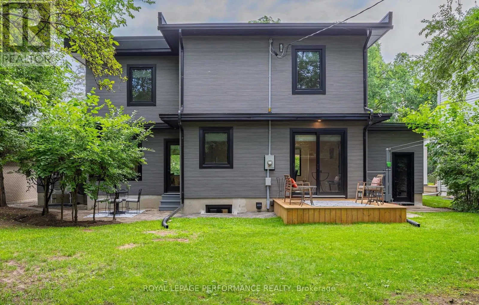 238 ISLAND PARK DRIVE