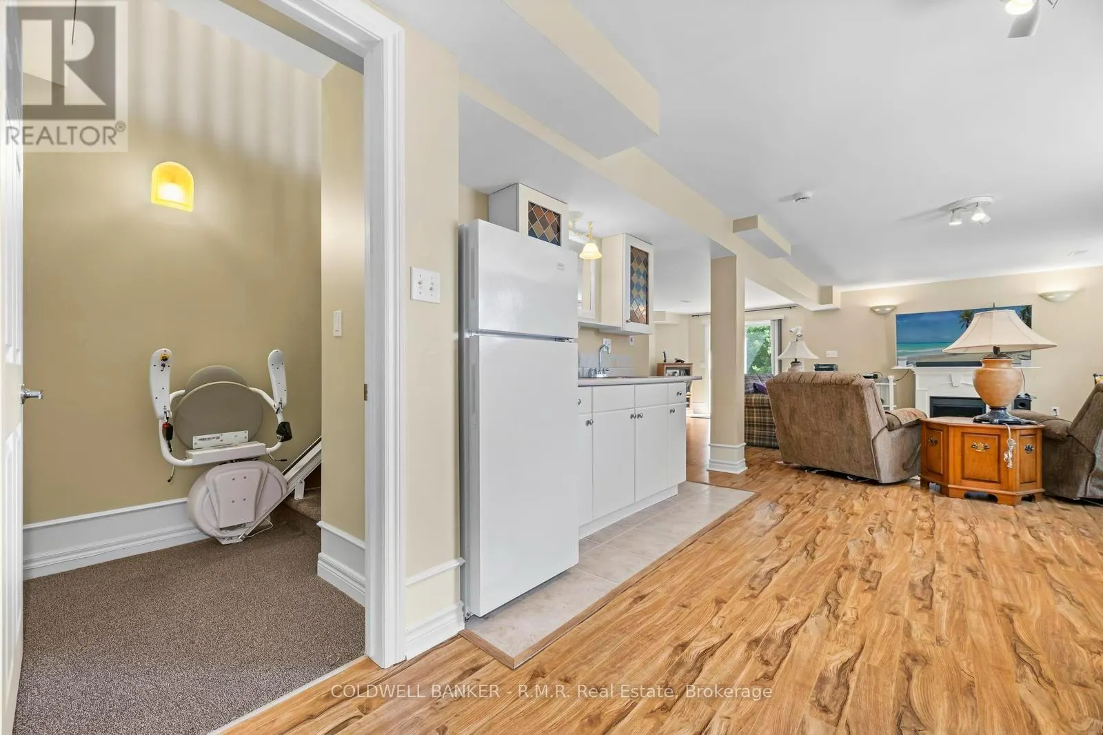 1188 ALDER ROAD E