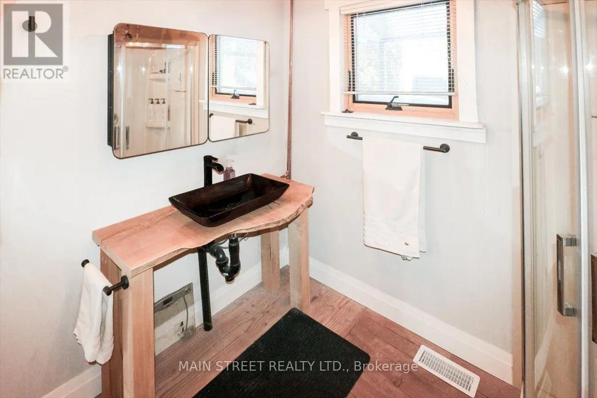 1275 LAKESHORE ROAD