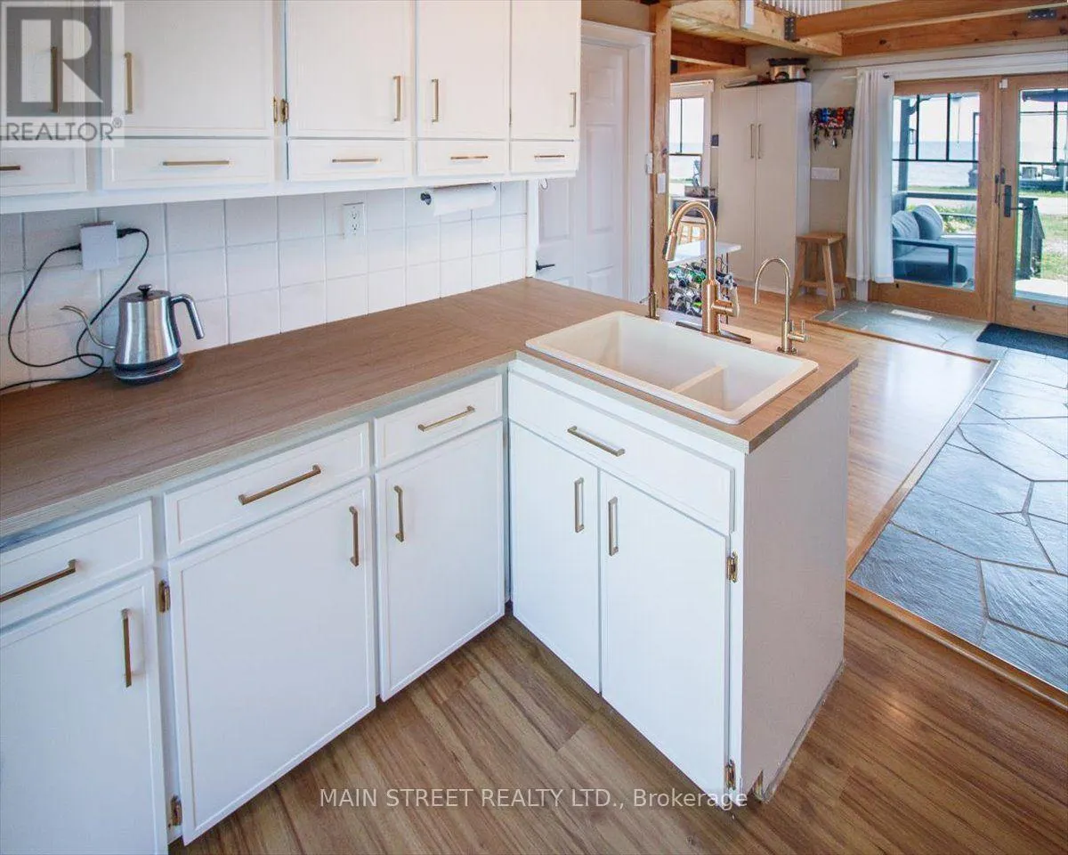 1275 LAKESHORE ROAD