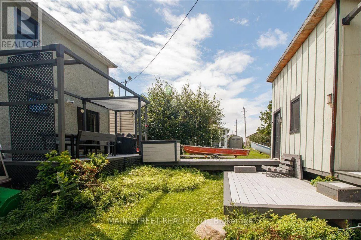 1275 LAKESHORE ROAD