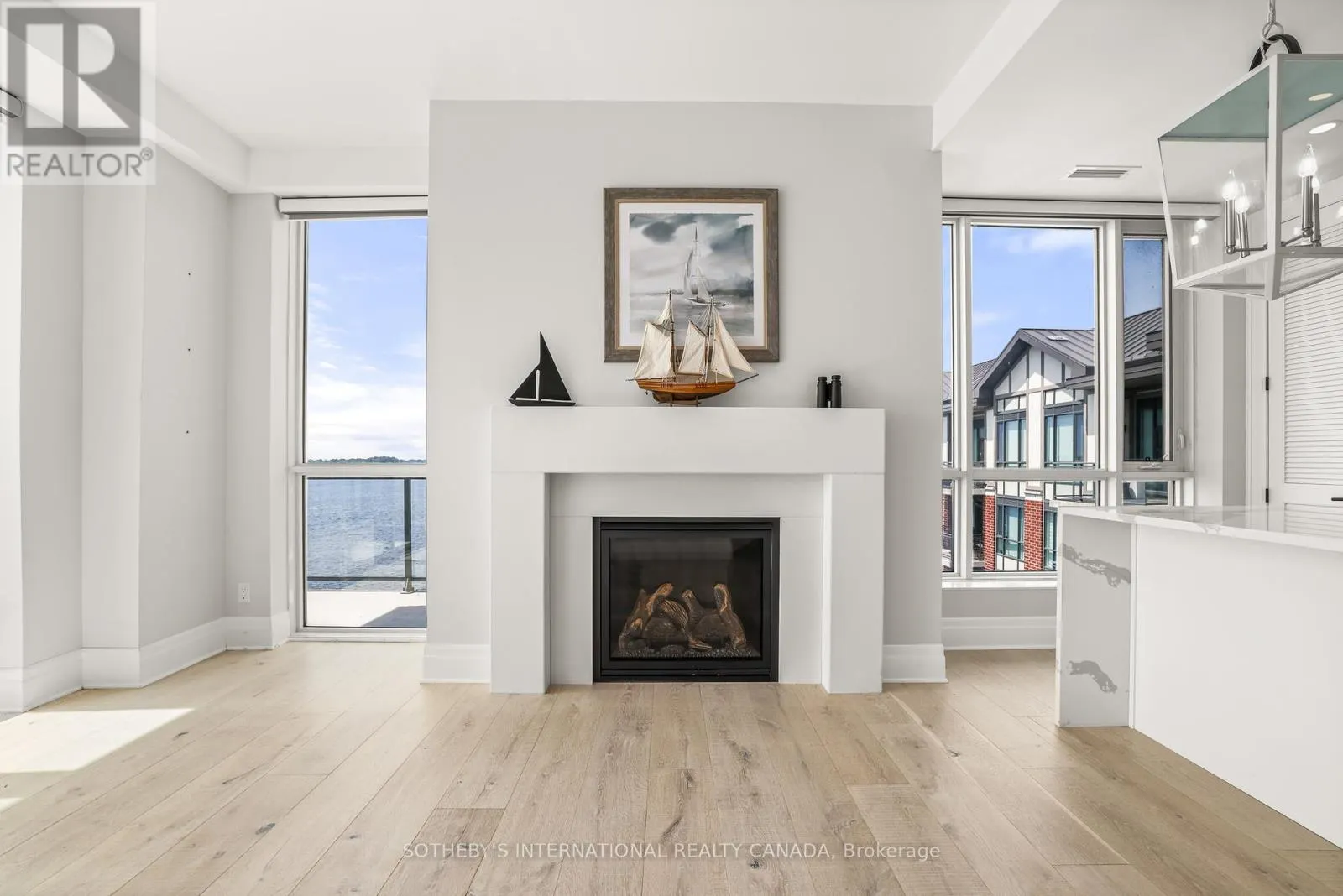 606 - 129A SOUTH STREET