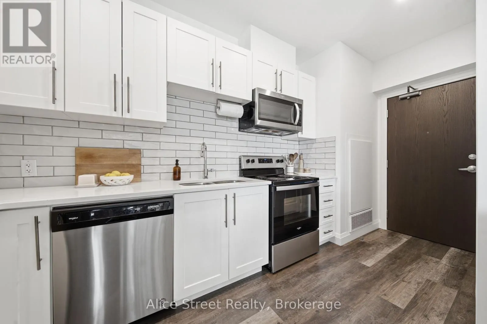 202 - 332 GOSLING GARDENS, GUELPH GARDENS #202