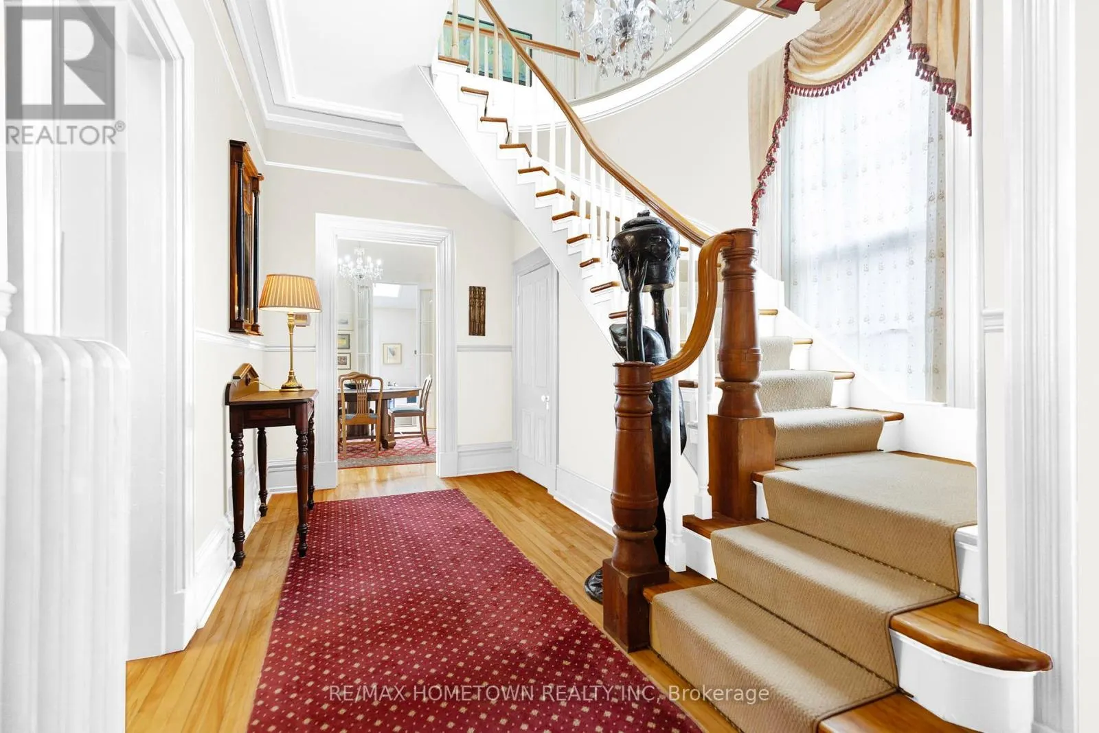 157 DIBBLE STREET W
