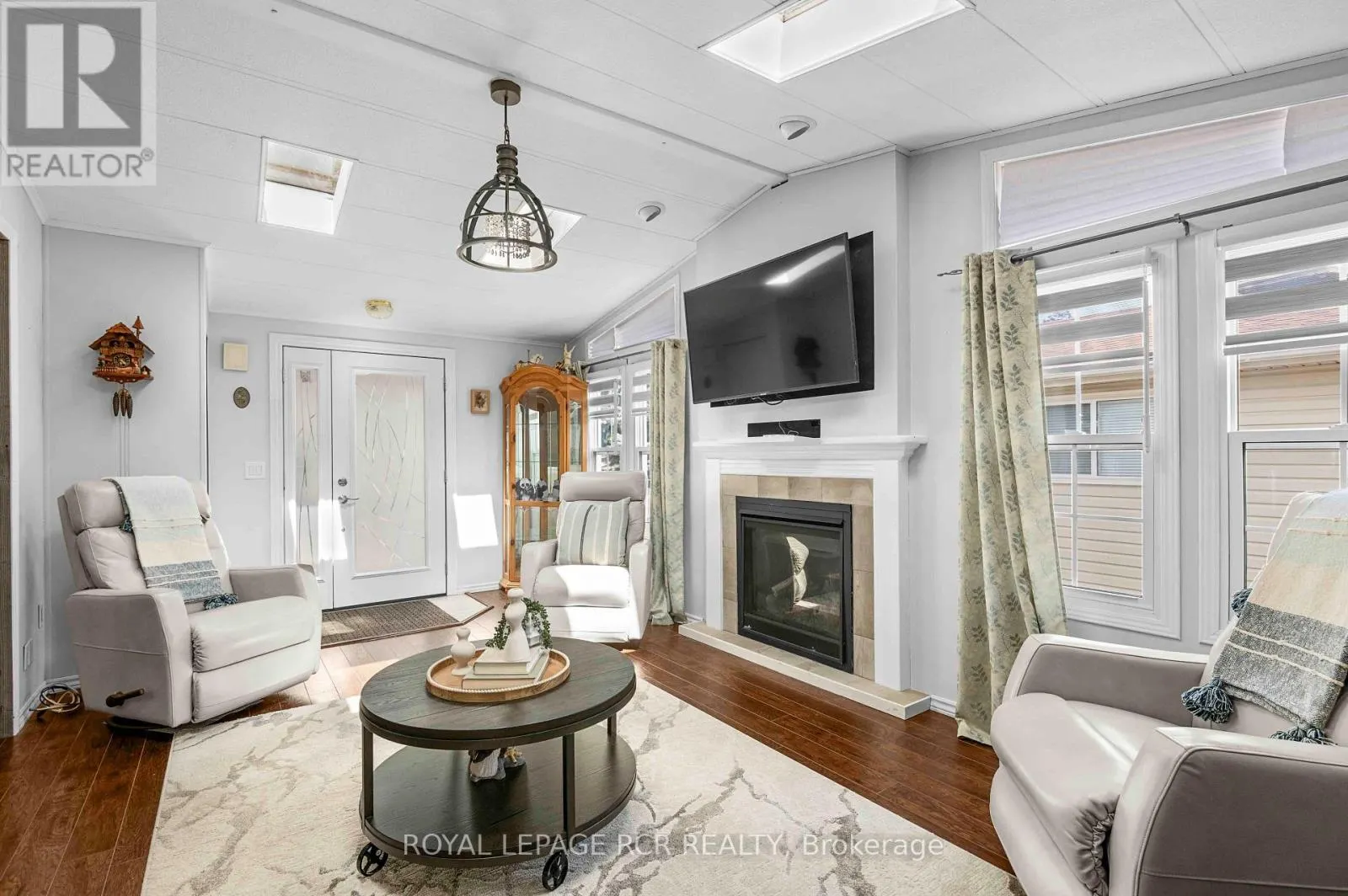 465 SPRUCE STREET
