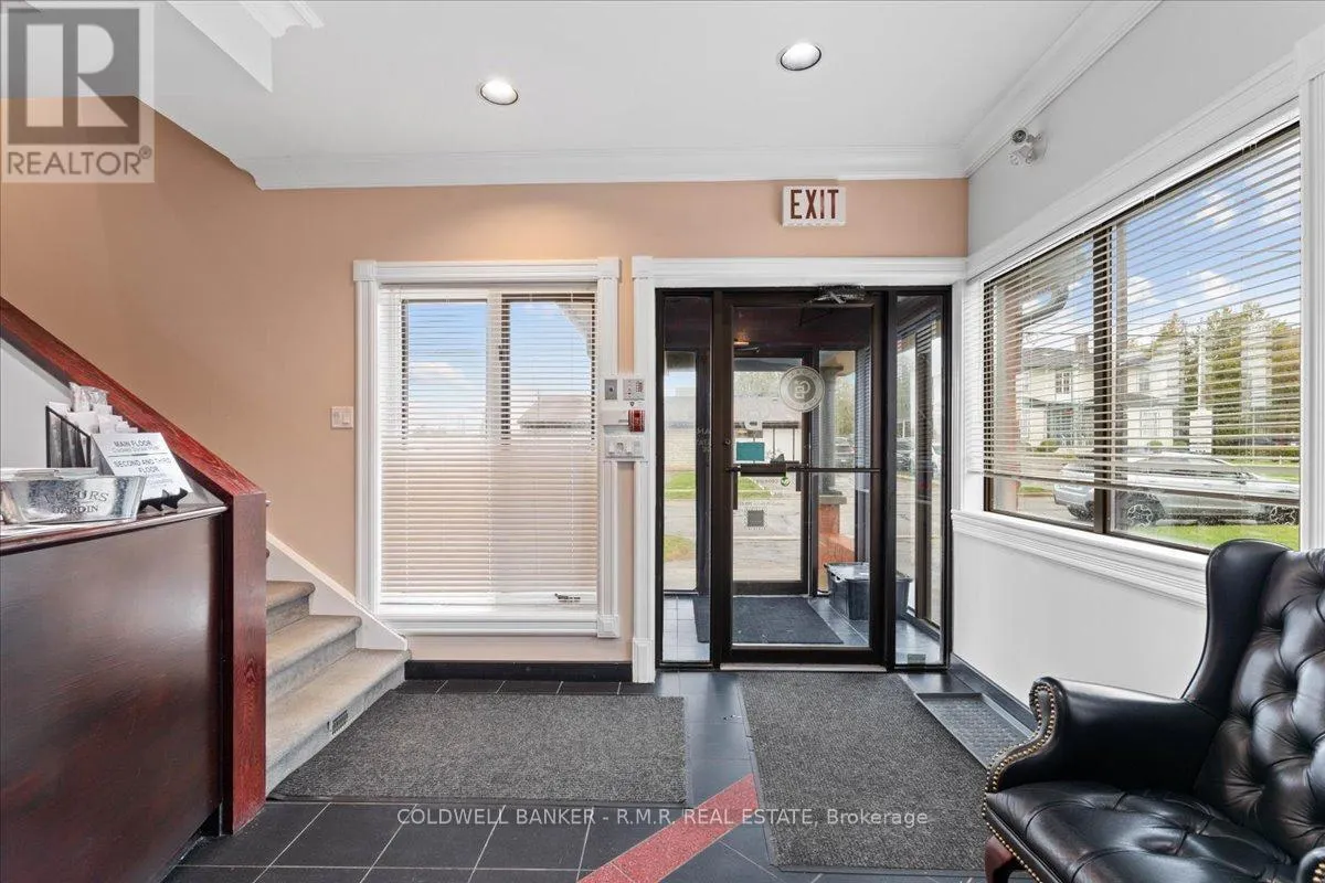 438 DIVISION STREET
