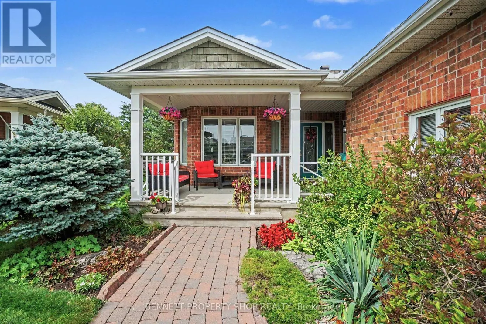 4219 GREEN GABLES LANE