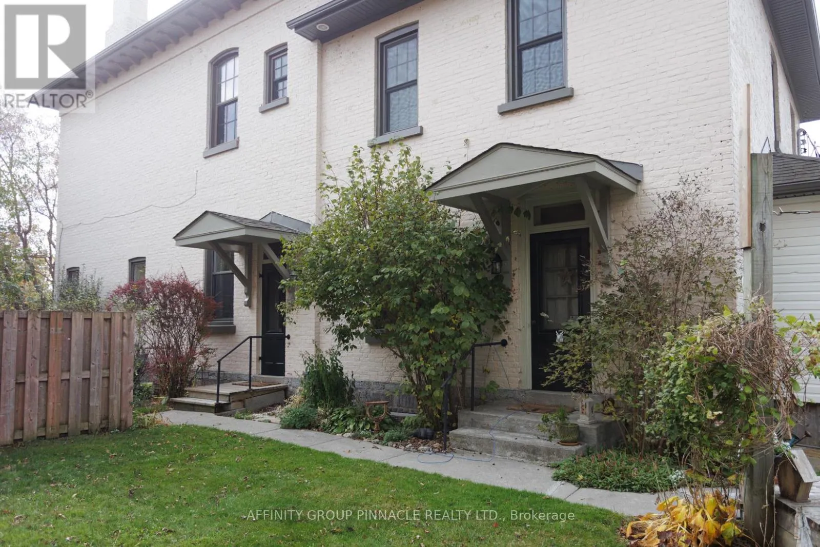 12 RUSSELL STREET E