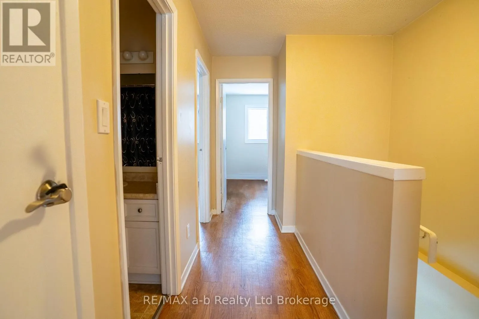 1 - 10 DUFFERIN STREET #1