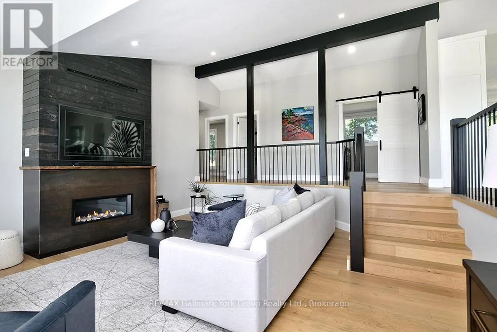 125 MOUNTAIN ROAD