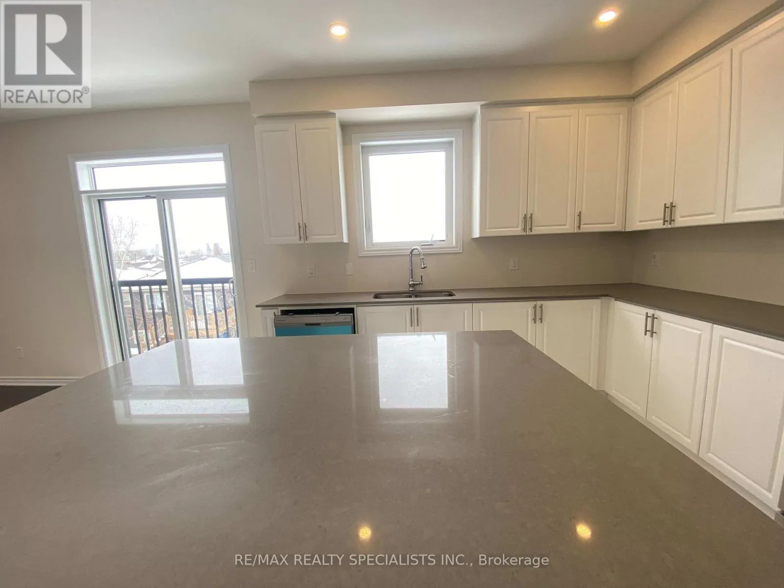 17 ORIOLE CRESCENT
