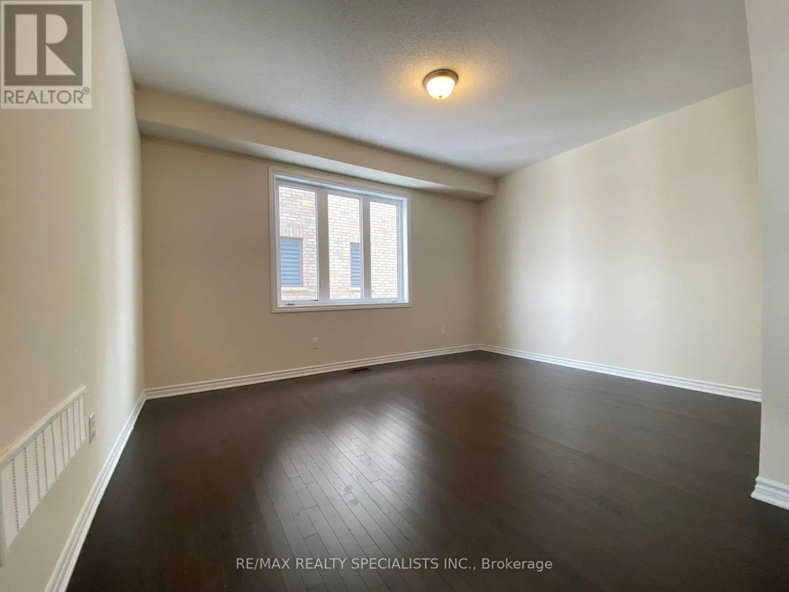 17 ORIOLE CRESCENT