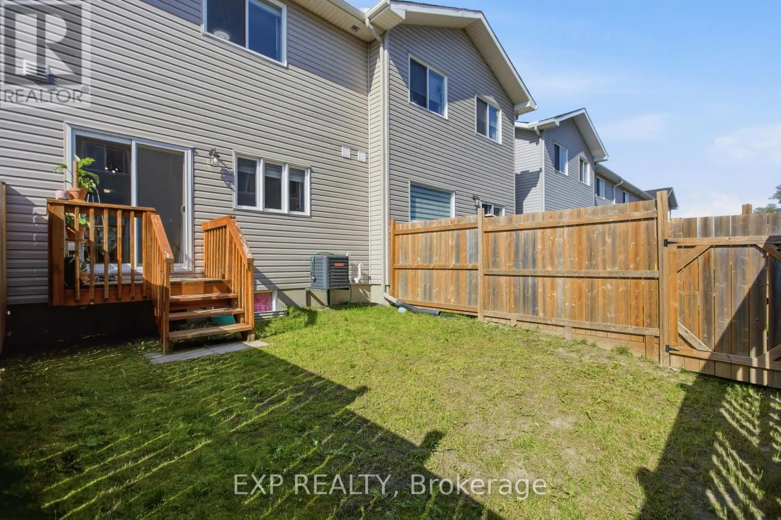 42 VIMY RIDGE CRESCENT