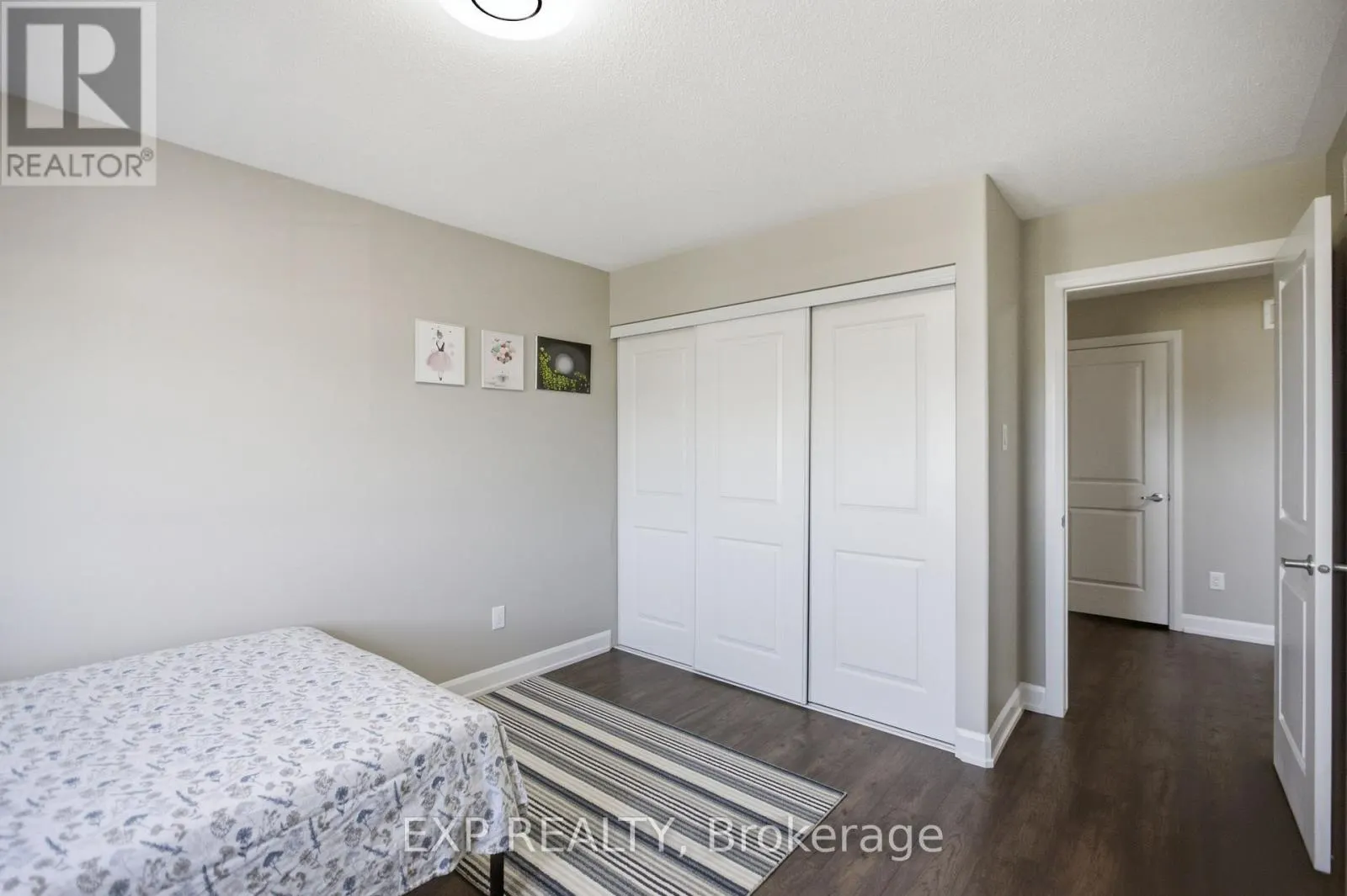 42 VIMY RIDGE CRESCENT