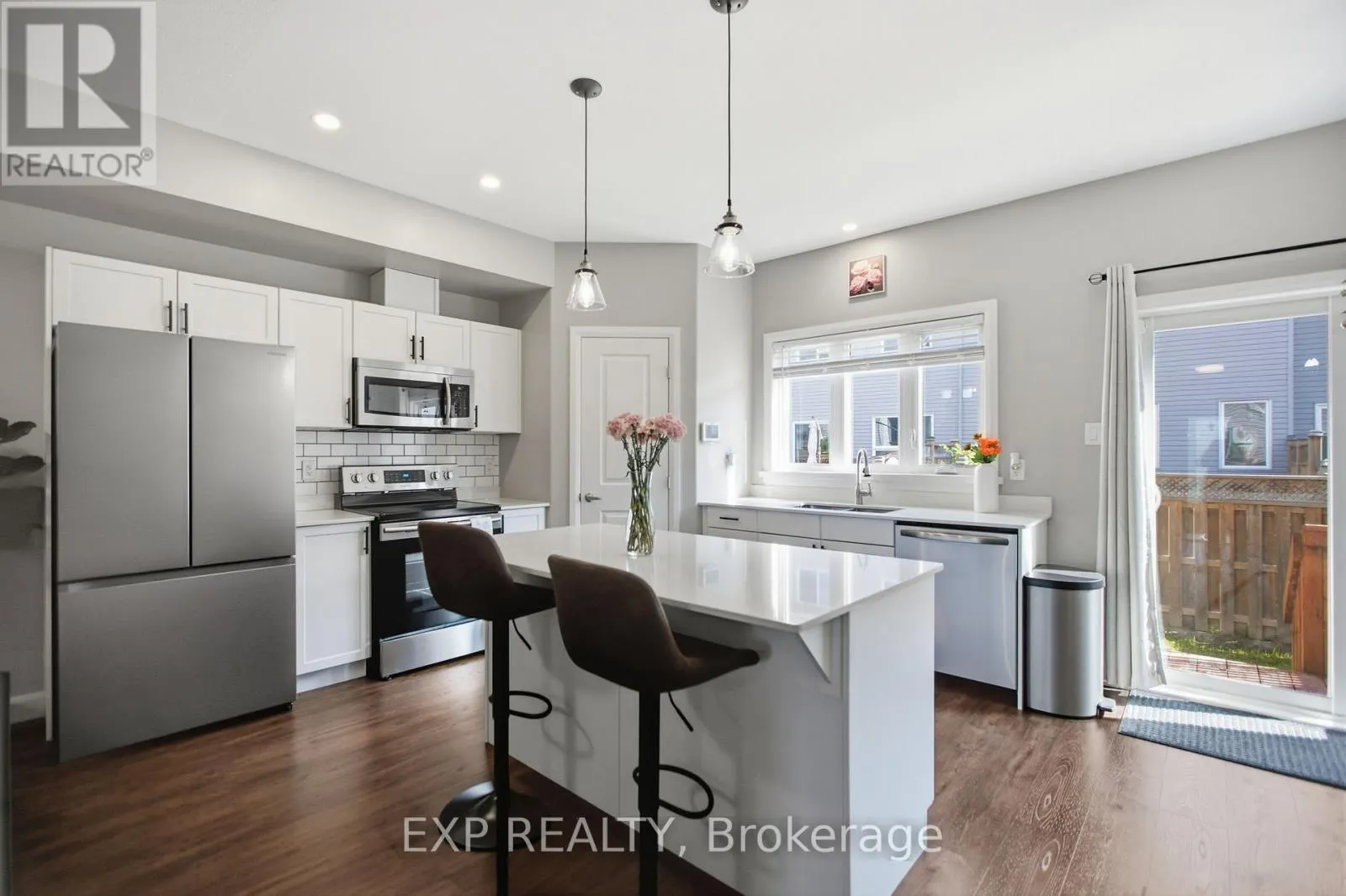 42 VIMY RIDGE CRESCENT