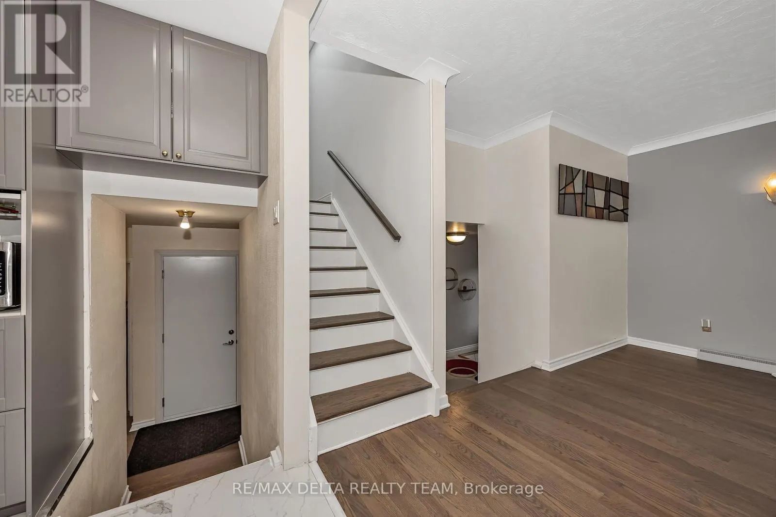 2350 GEORGINA DRIVE
