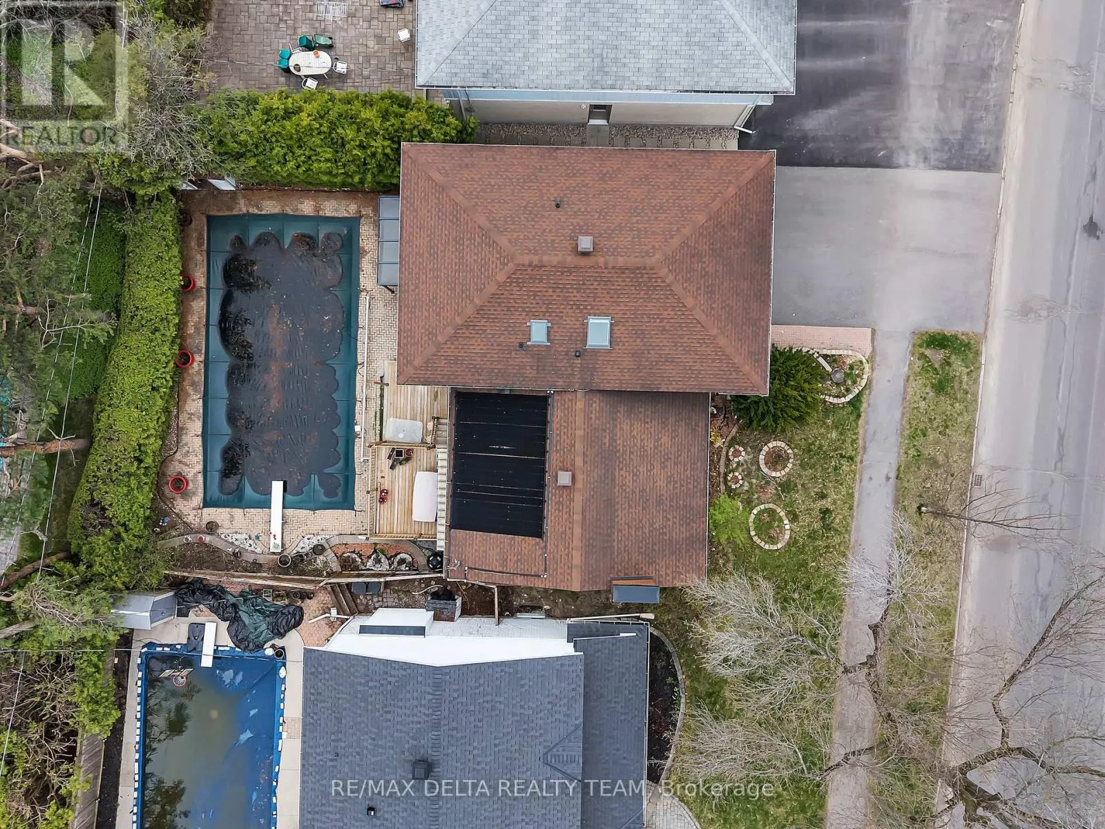 2350 GEORGINA DRIVE